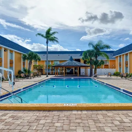 Quality Inn & Suites Heritage Park-2