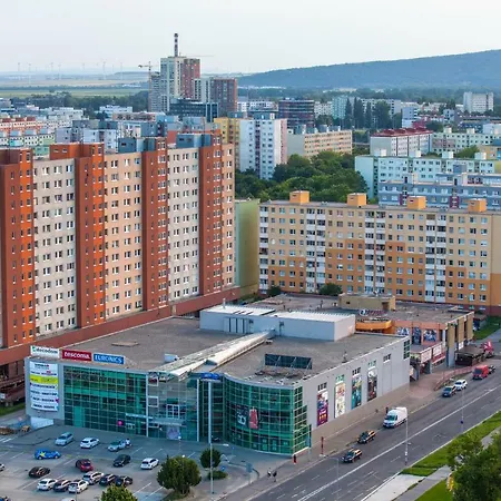 Air-Conditioned City View Apartment 24H Check-In-2