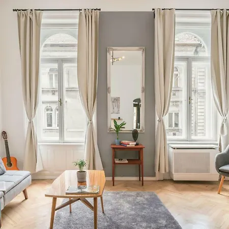 City Park Rest Apartment With Air Condition-3