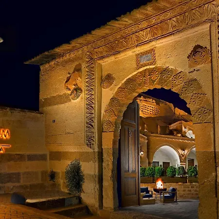 Seraphim Cave Suites & Spa-3