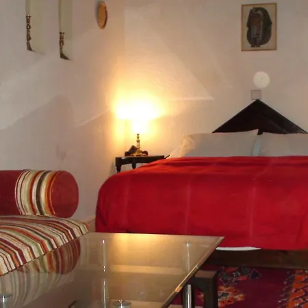 Riad Arambys-3