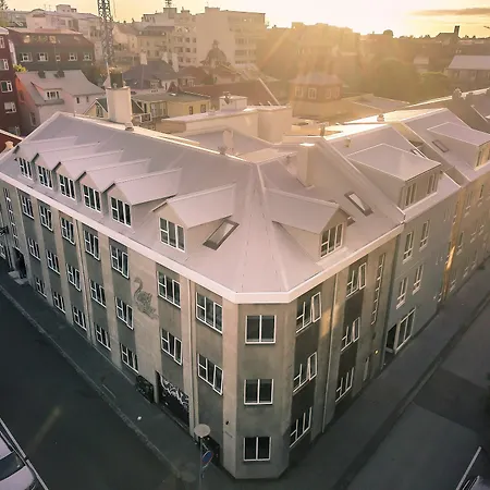 The Swan House - Reykjavik Apartments-2