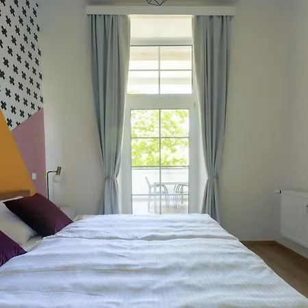 Avantgarde Apartments Plzen-3