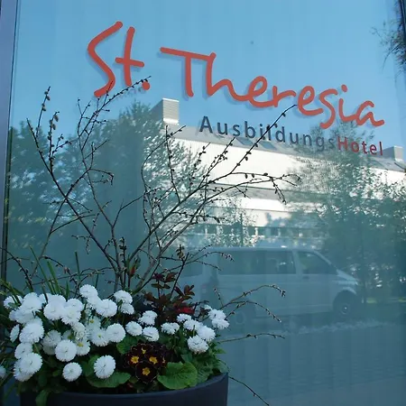 Ausbildungshotel St. Theresia-3
