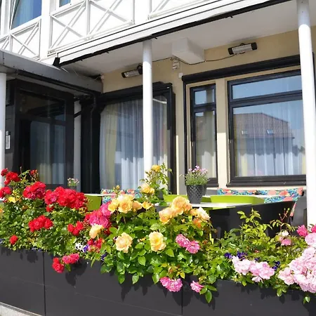 Thon Hotel Moldefjord-3