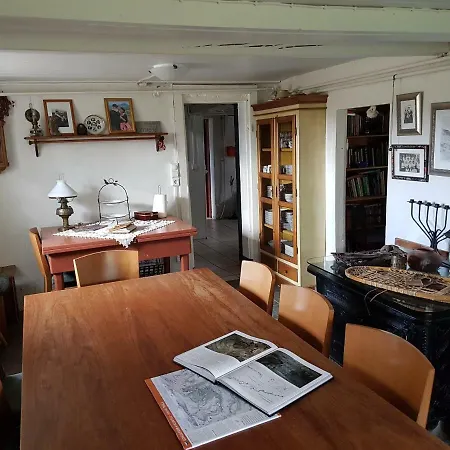 Guesthouse Gamli Baer-2