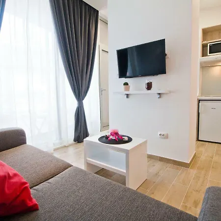 Idro Studio Apartments Directly At The Beach-3