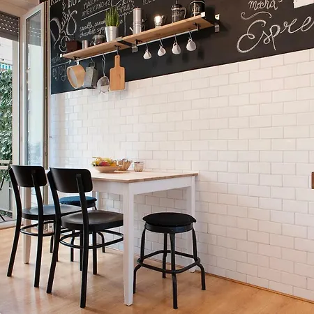 Verona Uptown Mood Apartment-2