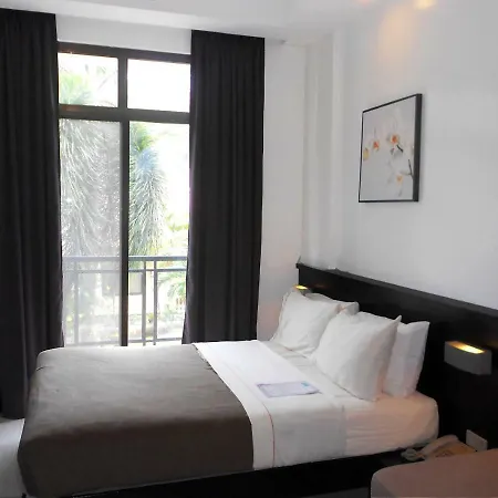 One Crescent Place Hotel-2