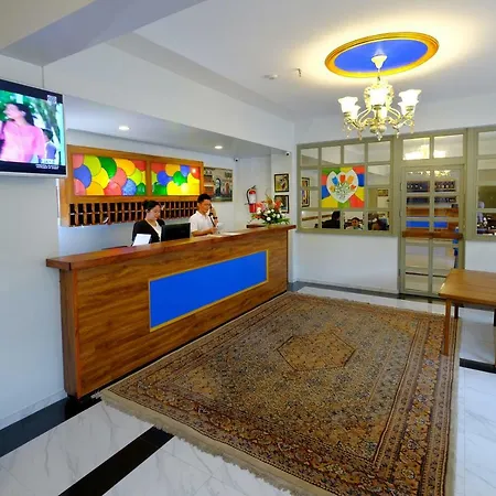 Frankfurter Deluxe Inn-3