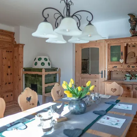 Traditionell-Modernes Haus In Hoetting-2