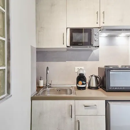 Explore Athens From An Uber-Central Studio!-2