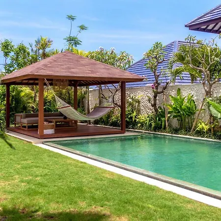 Villa Nonnavana - 12-Minute Walk To Batu Bolong Beach-3