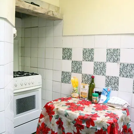 Room In Marechal Saldanha 3Rd Floor-3