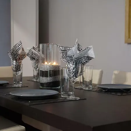 Modern & Classy Central Apartment-3
