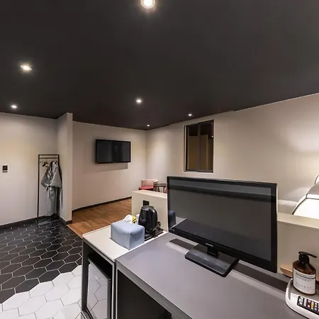 Brown Dot Hotel Seong Seo-3