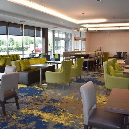 La Quinta Inn & Suites By Wyndham Orlando I-Drive Theme Parks-3