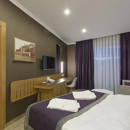 Michell Hotel (Adults Only)-2