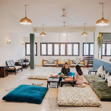 Horn Ok Please Hostel Jaipur-3