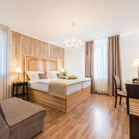 Plitvice Falls Cottage - Luxury Rooms & Dinner-2
