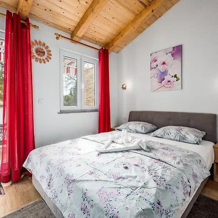Villa Heidi 2-2