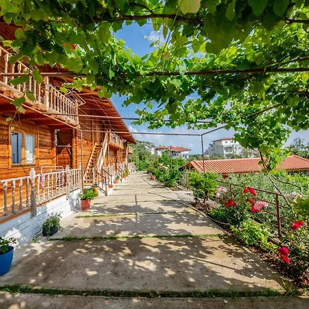 Guest House Luiza-2