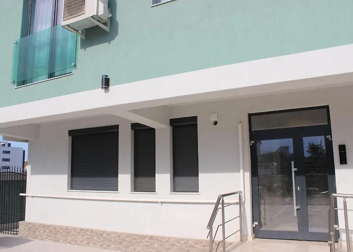 La Belle Vie Apartment Navodari