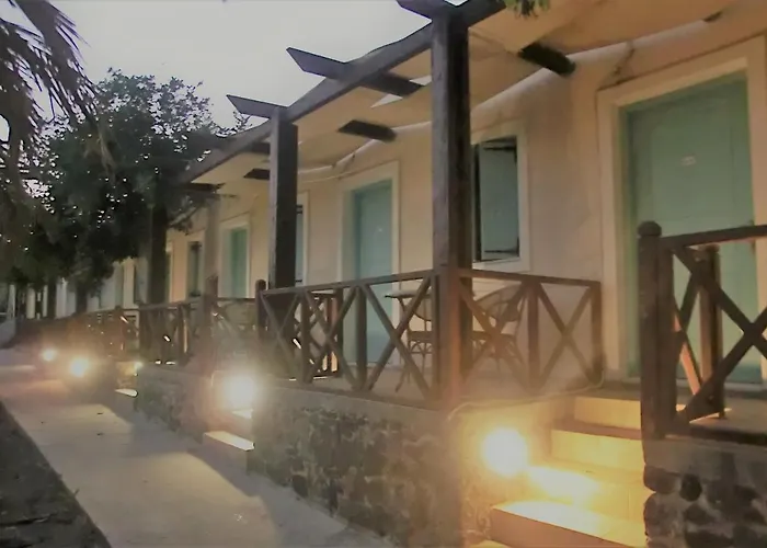 Santorini Camping & Hostel Fira 