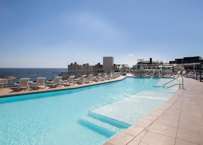Be.Hotel Saint Julian's