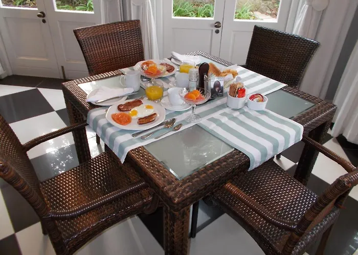 Coral Tree Colony Bed & Breakfast Southbroom