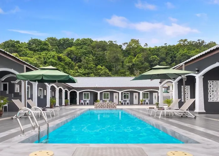 Cenang Rooms With Pool By Virgo Star Resort Pantai Cenang 