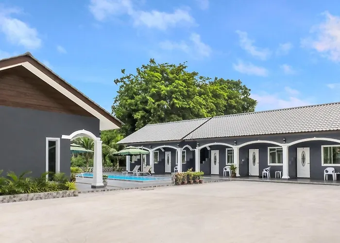 Cenang Rooms With Pool By Virgo Star Resort Pantai Cenang 
