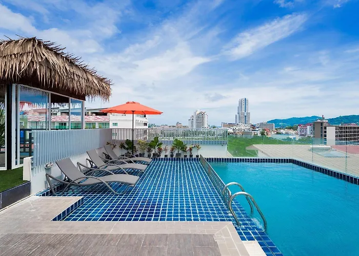 Hallo Patong Hotel - Rooftop Pool - Stunning Mountain Views & Otop Market