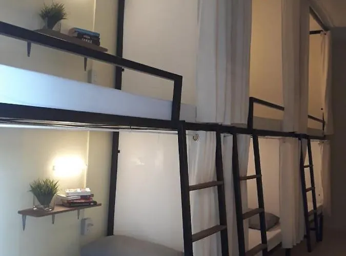 Moho Hostel Moalboal