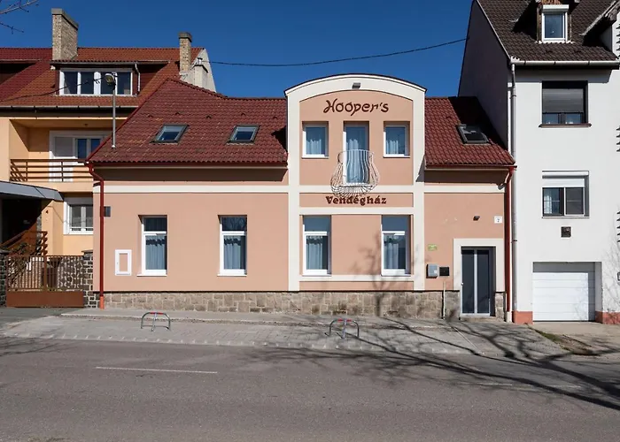 Hooper'S Vendeghaz Hotel Eger