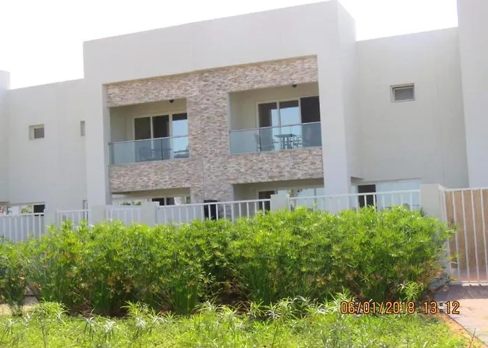 Holiday Home 3 Bedroom Seaview Ras al-Khaimah