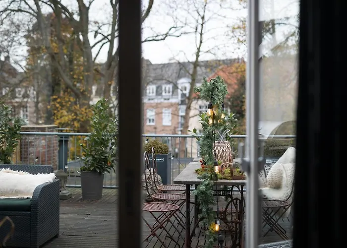 Cosy Nock ! Little Gem At City Center With Large Terrace ! Breda