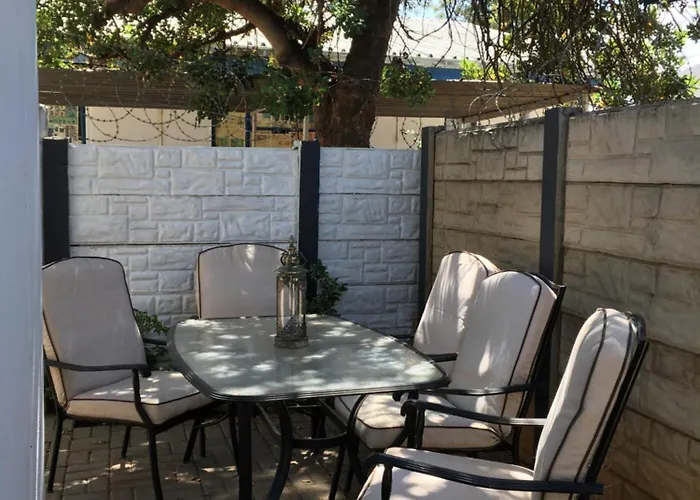 Spinoza Self Catering Accommodation Windhoek