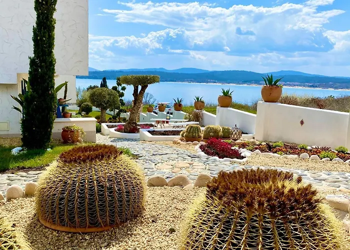 Casa De Oro Alma Aparthotel Sozopol
