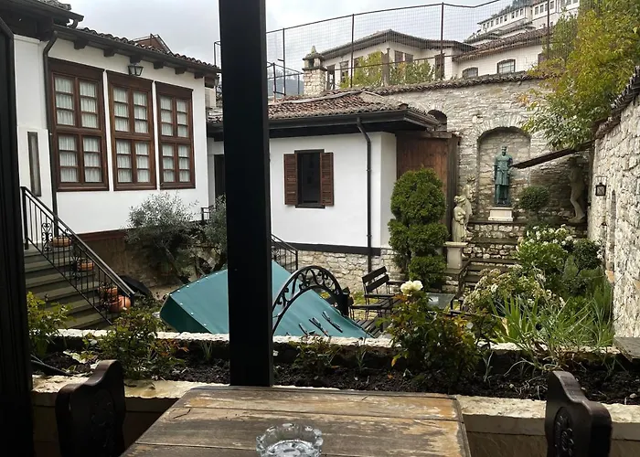 Hotel Mangalemi Berat