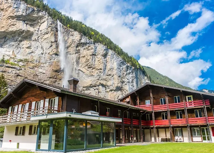 Alpine Base Hostel - Adults Only Lauterbrunnen