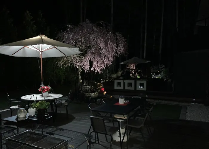 Kakureyado Fujikawaguchiko Bed & Breakfast