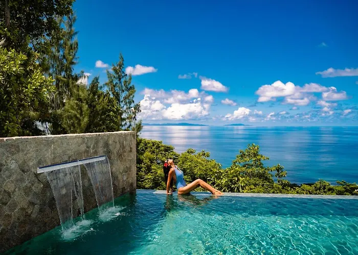 Aqua Boutique Hotel- Secluded Ocean View Suites & Infinity Pool Glacis 