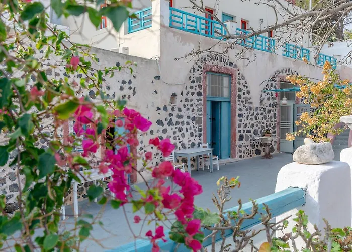 Caveland Hostel Karterados 