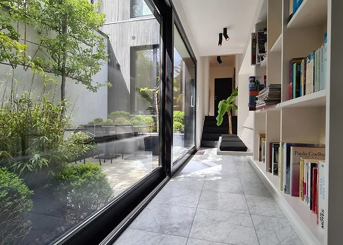 B&B A Cote Du Cinquantenaire Etterbeek