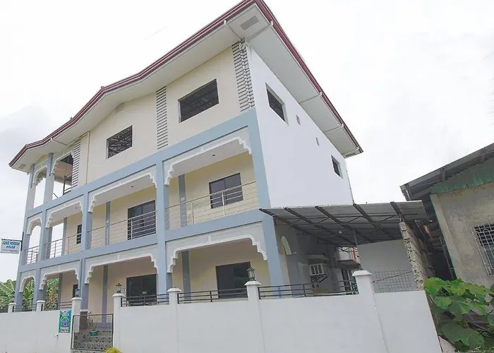 Oyo 781 Junie Pension House Moalboal
