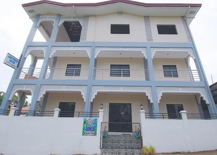 Oyo 781 Junie Pension House Moalboal