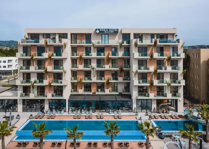 Pinea Hotel Resort & Spa Golem 