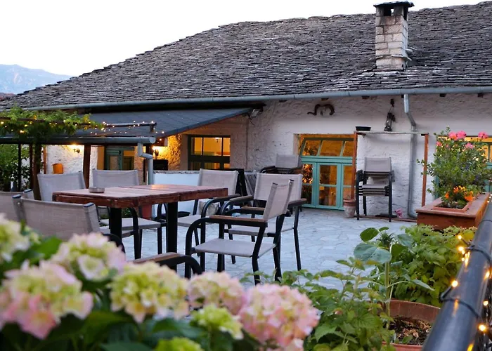 Stone City Hostel Gjirokaster