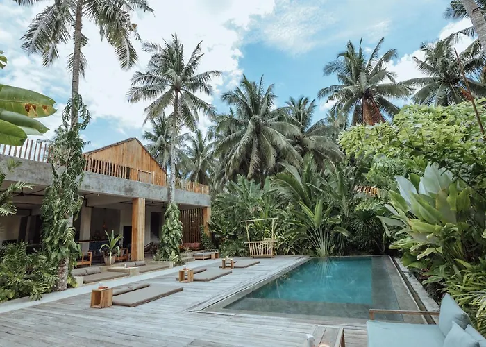 Surfing Temple Boutique Hotel General Luna 